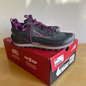 Altra Women's Superior 3.5 Trail Shoes NIB